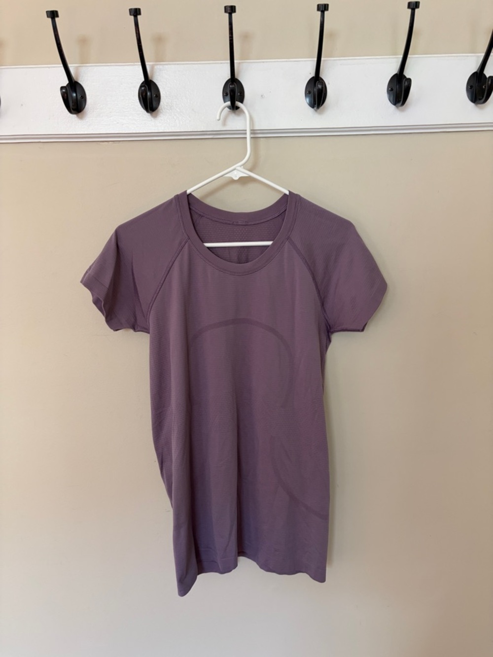 Lululemon swiftly tech short sleeve